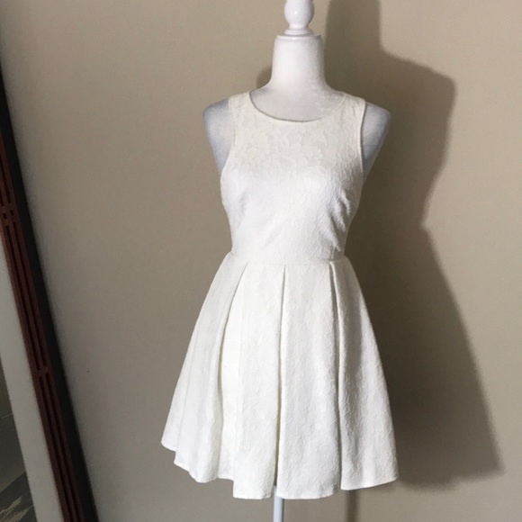 Lulu’s White Ivory Lace High Neck Skater Dress - Picture 5 of 8